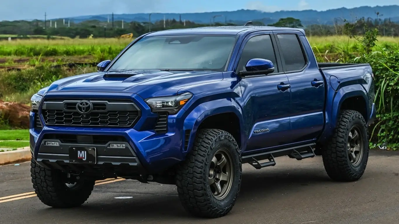   Toyota Tacoma TRD   : 2,5-      