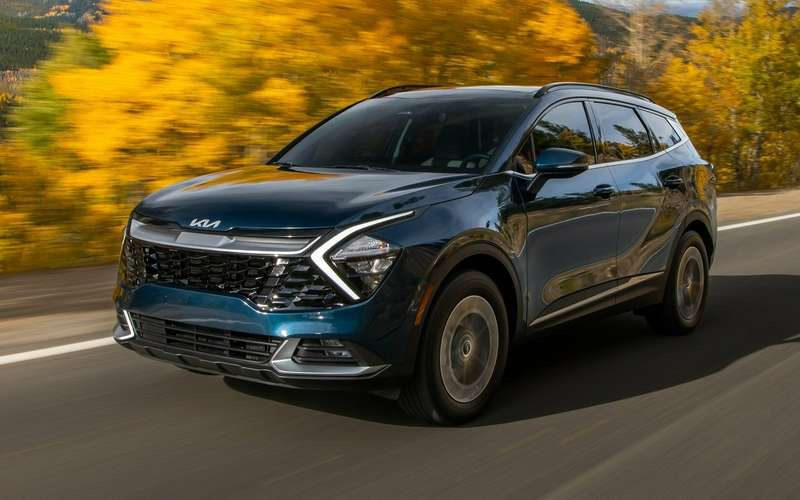 Известный семейный корейский кроссовер снова можно купить в РФ