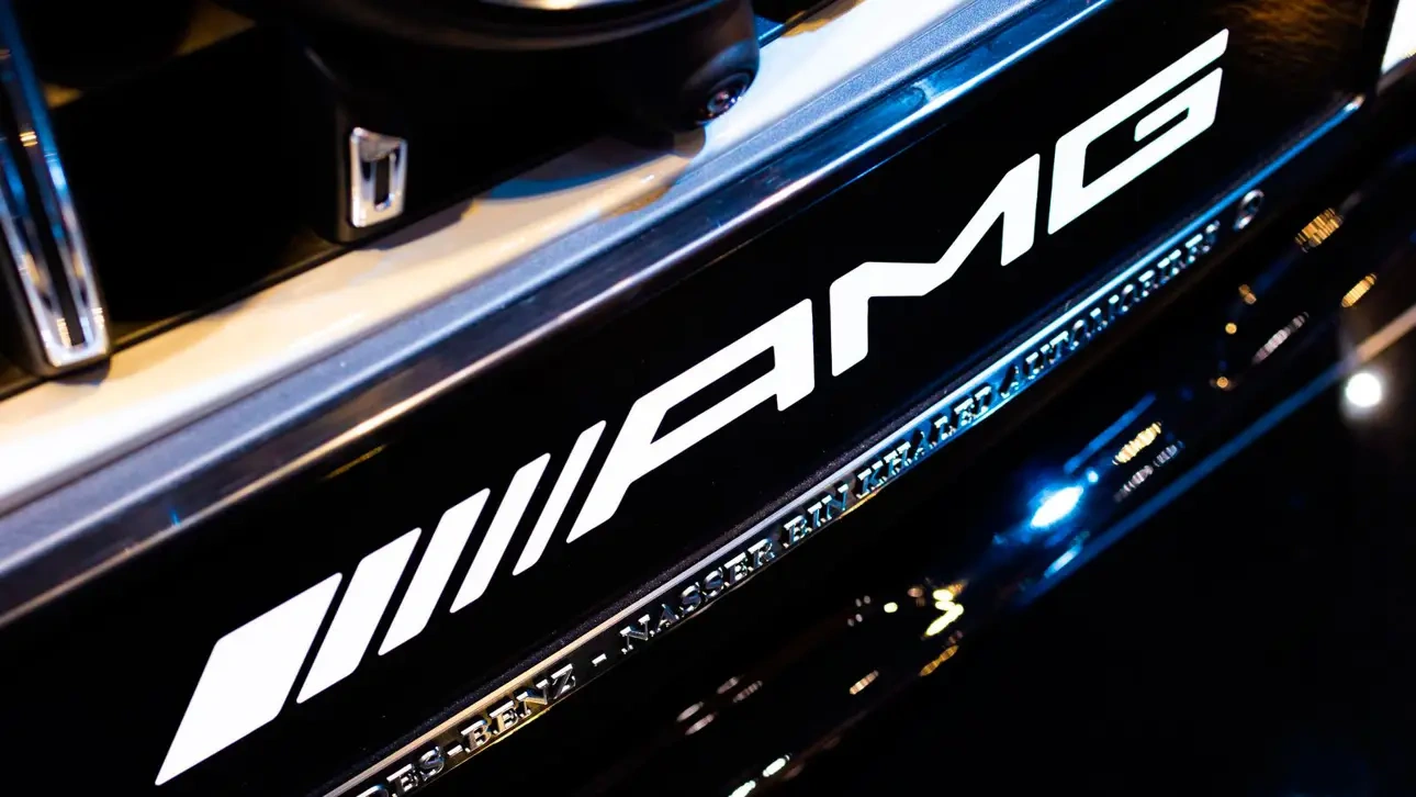    : AMG   Urus  Purosangue