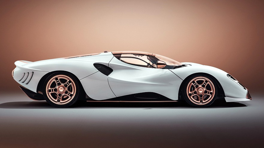   -     De Tomaso P72