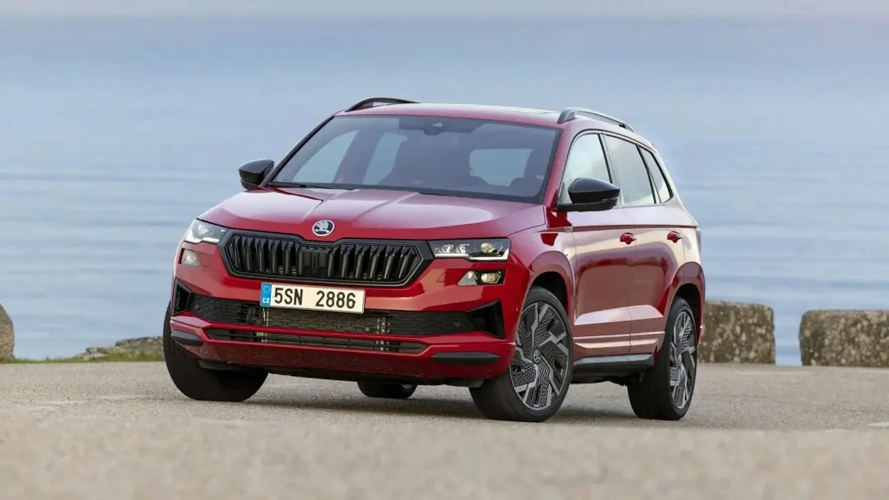 Skoda Karoq SportLine   :    4  