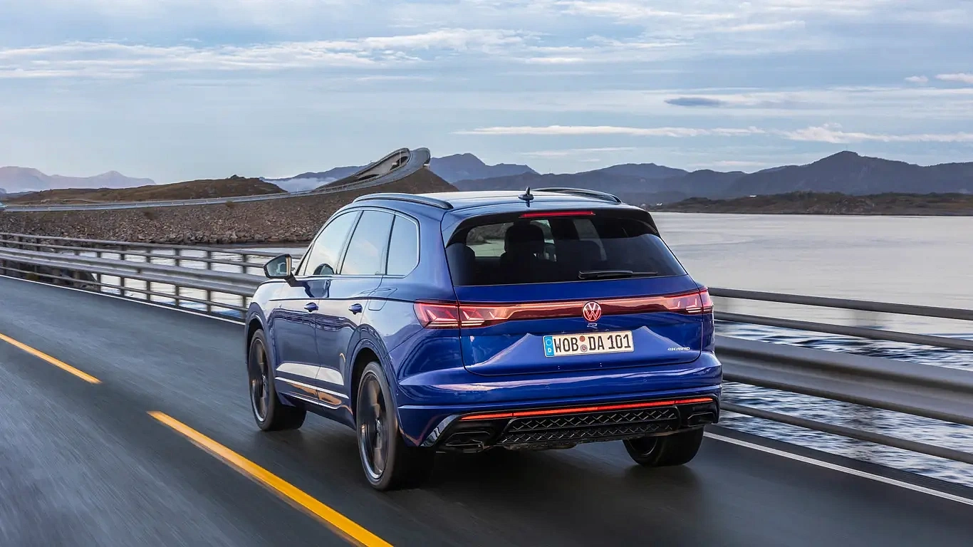       VW Touareg  15  