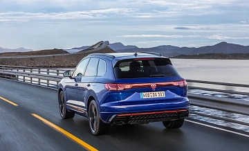       VW Touareg  15  