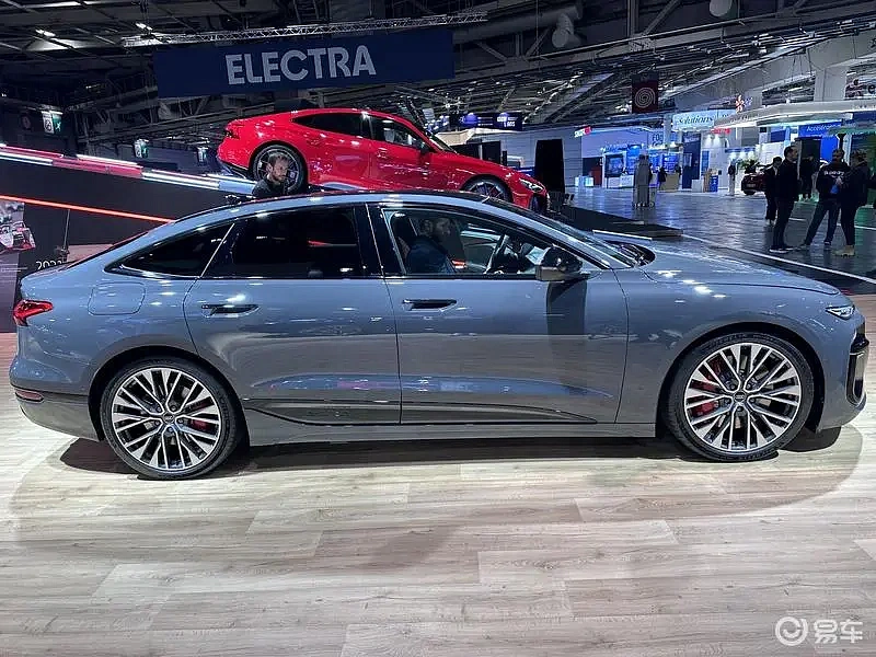     Audi S6 e-tron 2025 