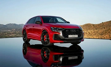 Audi RS Q8 Performance 2025      