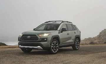 Hyundai Creta     1,24  2,6  , Toyota RAV4   4,8    2,152. Autonews ,    3    