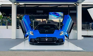     : Maserati     