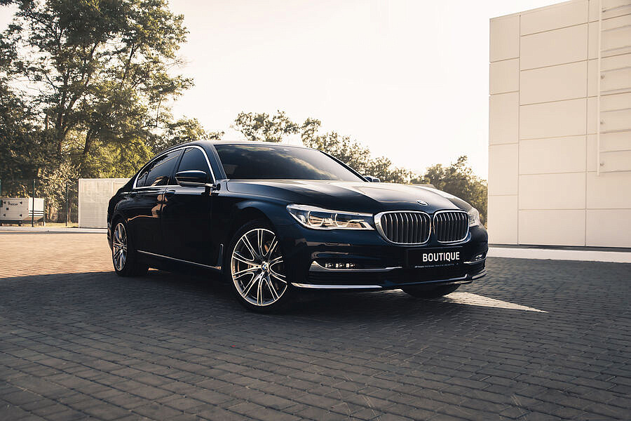    BMW 7-Series