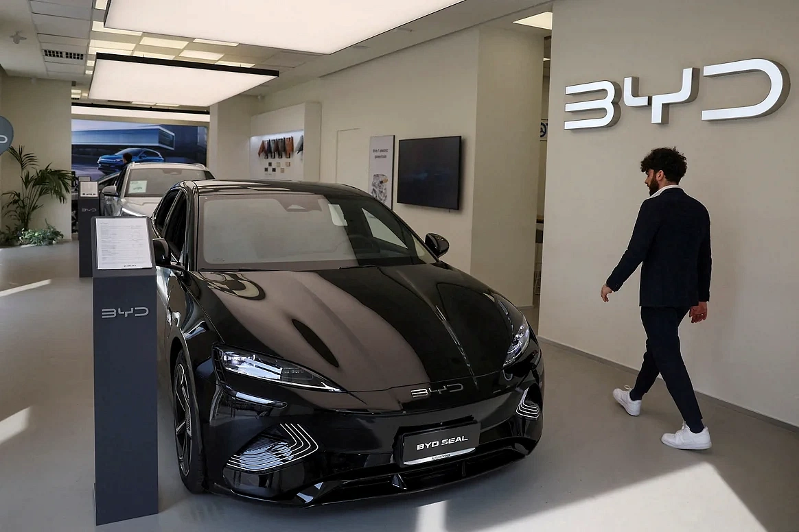 BYD    Tesla   