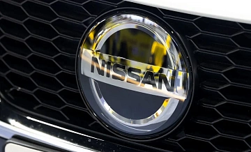        Nissan Pathfinder  6  